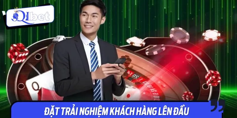 Tác giả Quốc Khang luôn quan tâm đến trải nghiệm từ khách hàng